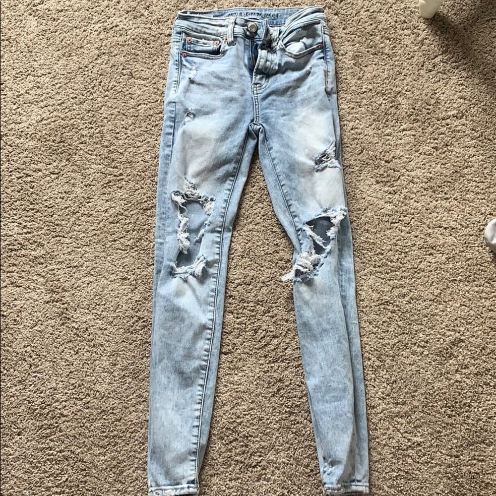 American Eagle size 2 high waisted ripped jeans